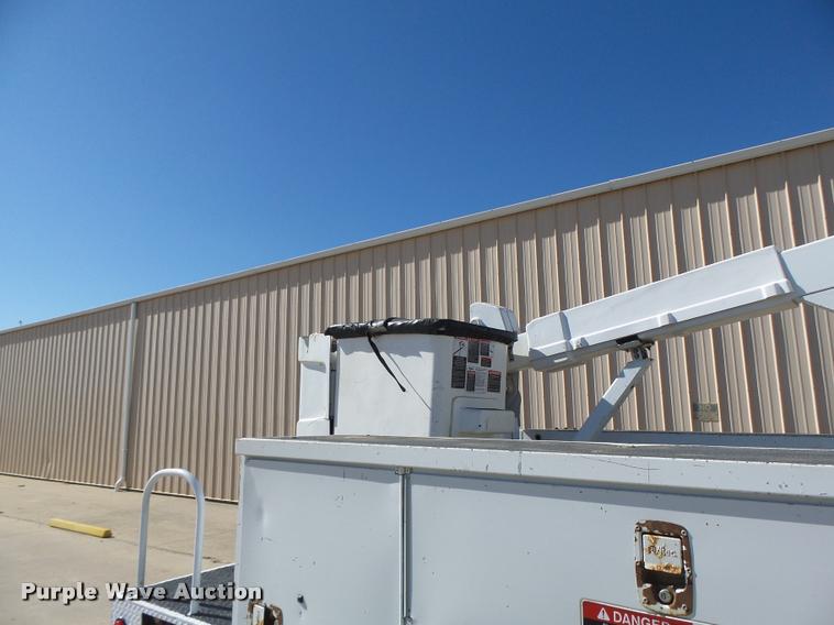 image for item DA3344 2007 Ford F550 bucket truck
