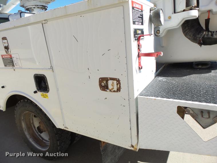image for item DA3344 2007 Ford F550 bucket truck
