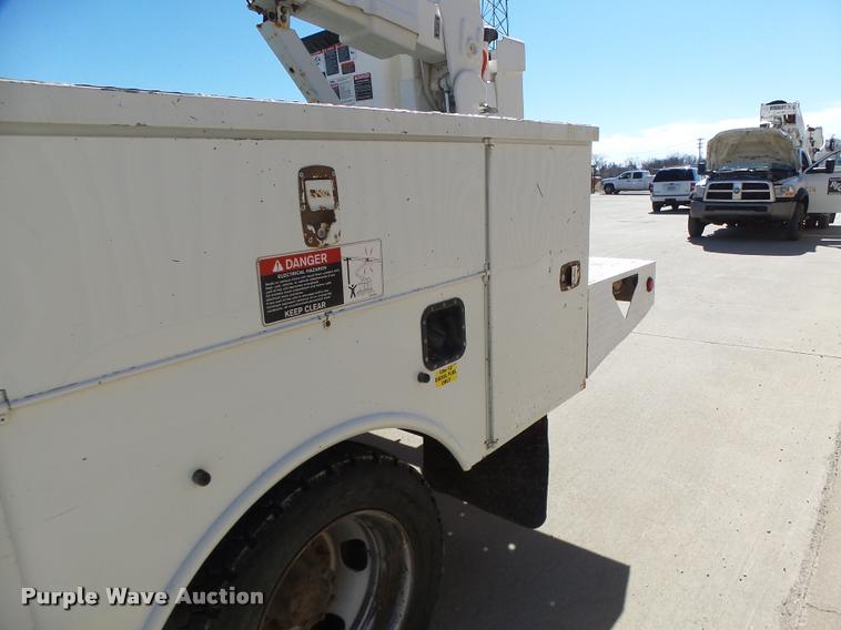 image for item DA3344 2007 Ford F550 bucket truck