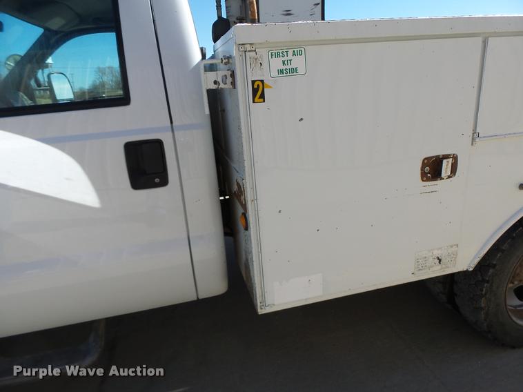 image for item DA3344 2007 Ford F550 bucket truck