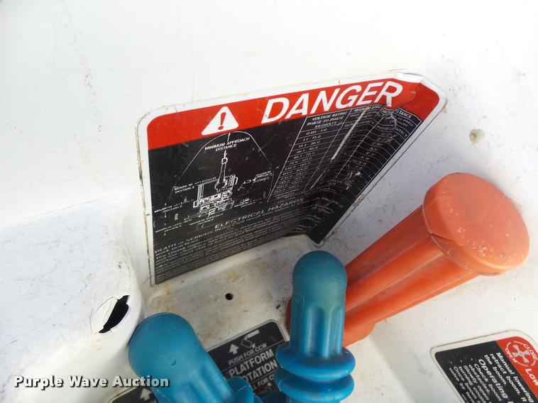 image for item DA3344 2007 Ford F550 bucket truck