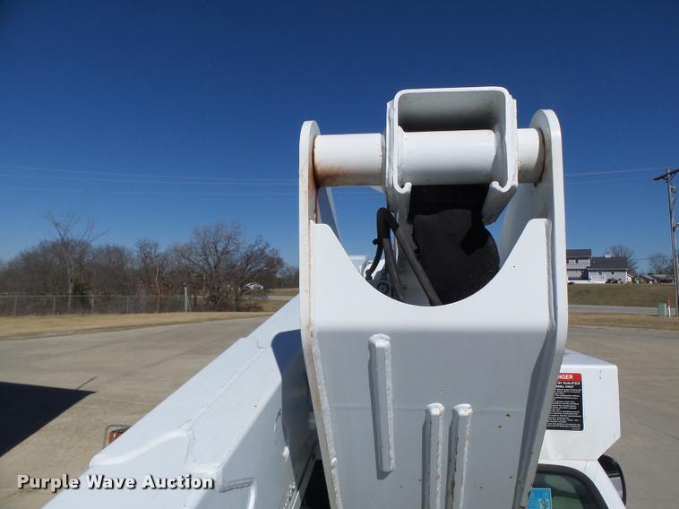 image for item DA3344 2007 Ford F550 bucket truck