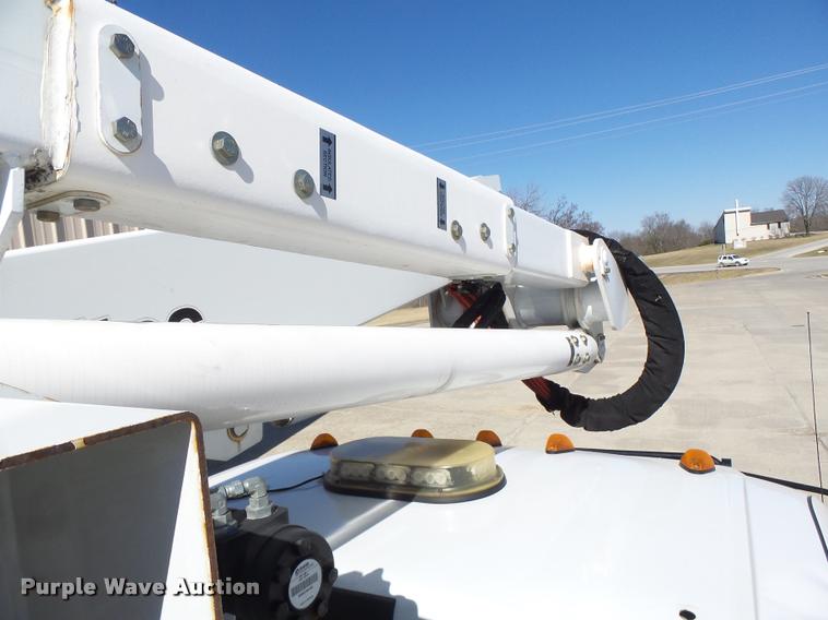 image for item DA3344 2007 Ford F550 bucket truck
