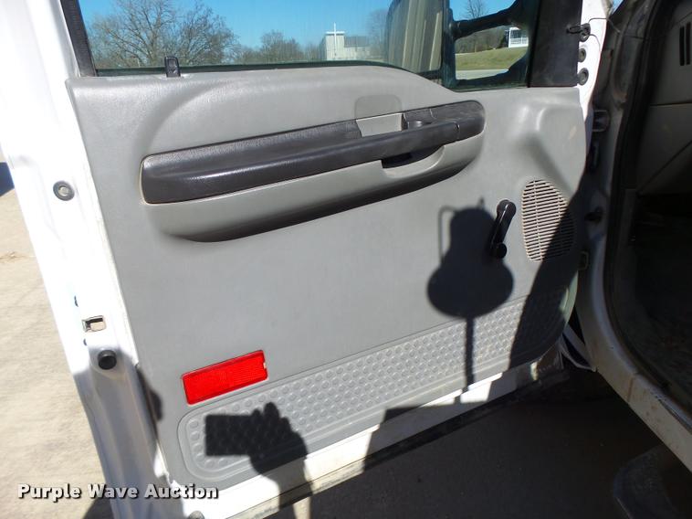 image for item DA3344 2007 Ford F550 bucket truck