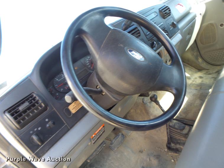 image for item DA3344 2007 Ford F550 bucket truck