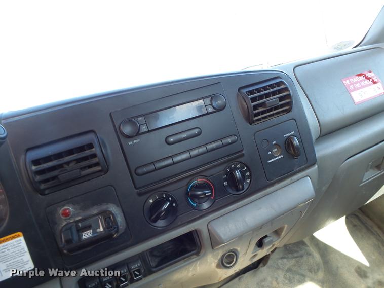 image for item DA3344 2007 Ford F550 bucket truck