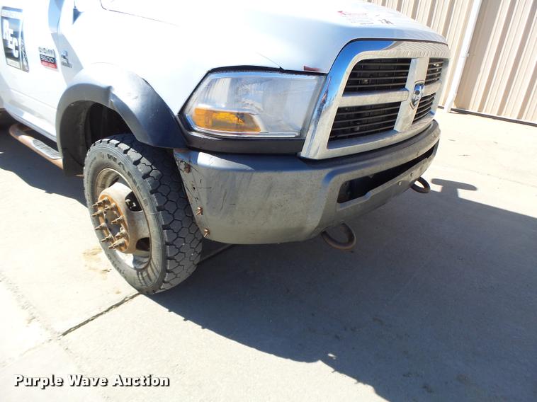 image for item DA3345 2011 Dodge Ram 5500 bucket truck