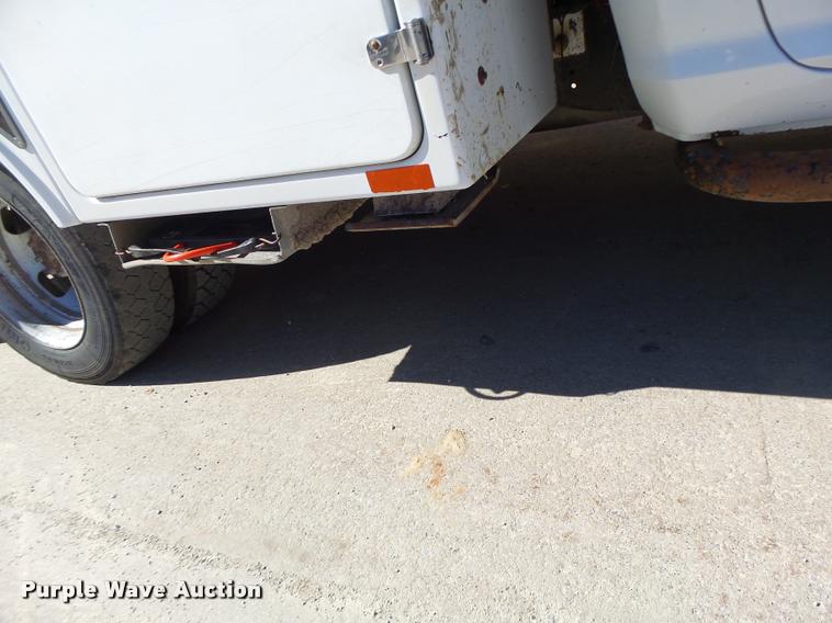 image for item DA3345 2011 Dodge Ram 5500 bucket truck