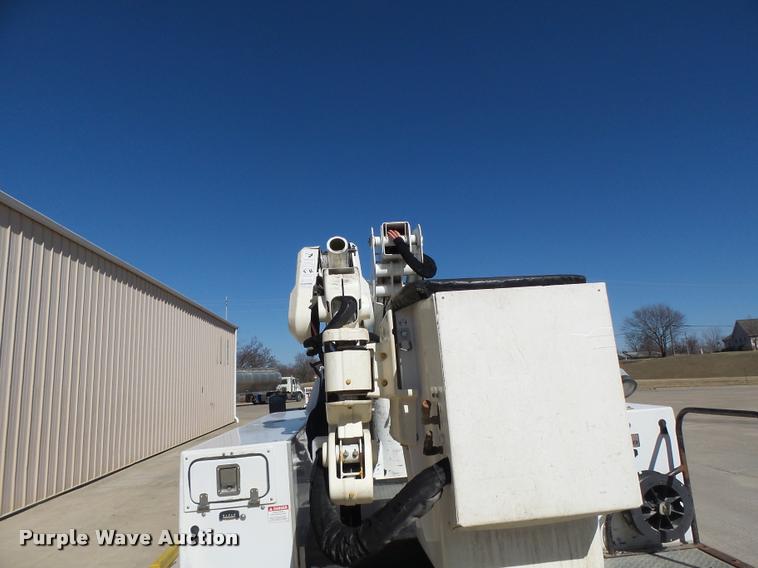 image for item DA3345 2011 Dodge Ram 5500 bucket truck