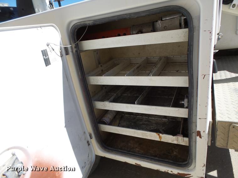 image for item DA3345 2011 Dodge Ram 5500 bucket truck