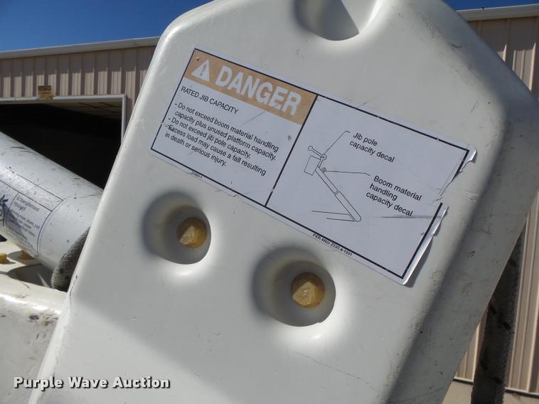 image for item DA3345 2011 Dodge Ram 5500 bucket truck