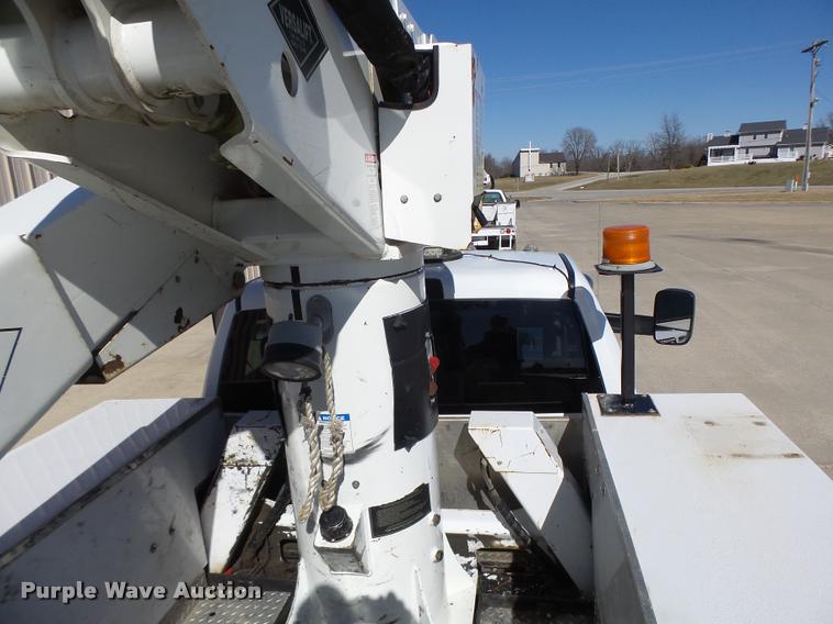 image for item DA3345 2011 Dodge Ram 5500 bucket truck