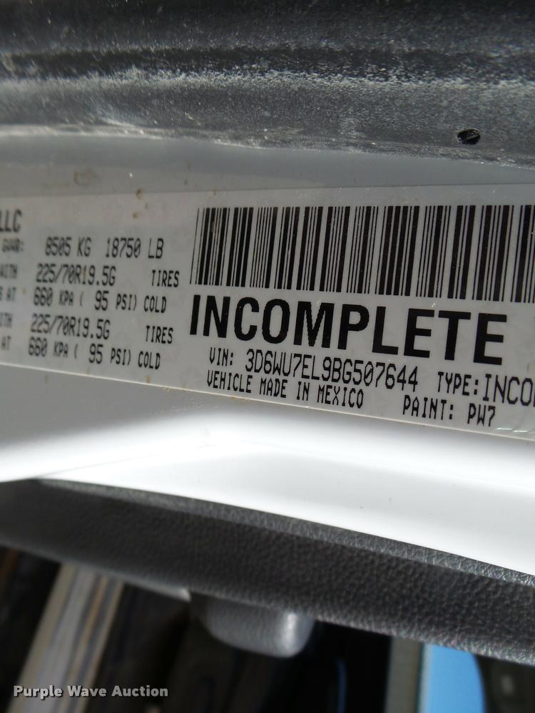 image for item DA3345 2011 Dodge Ram 5500 bucket truck