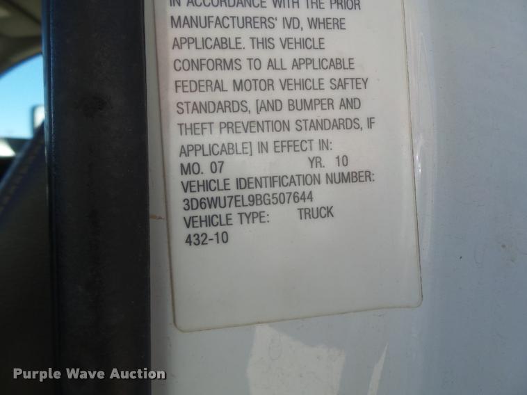 image for item DA3345 2011 Dodge Ram 5500 bucket truck