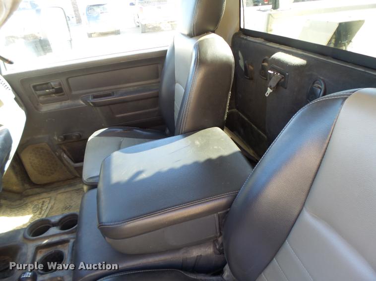 image for item DA3345 2011 Dodge Ram 5500 bucket truck