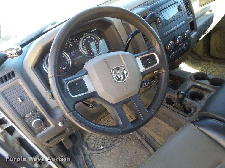 image for item DA3345 2011 Dodge Ram 5500 bucket truck