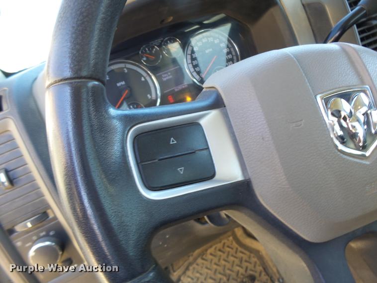 image for item DA3345 2011 Dodge Ram 5500 bucket truck