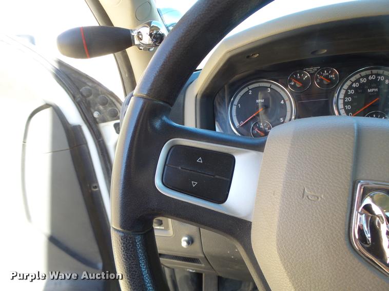 image for item DA3345 2011 Dodge Ram 5500 bucket truck