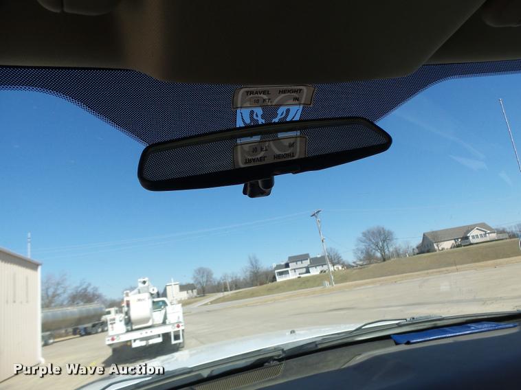 image for item DA3345 2011 Dodge Ram 5500 bucket truck