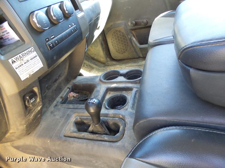 image for item DA3345 2011 Dodge Ram 5500 bucket truck