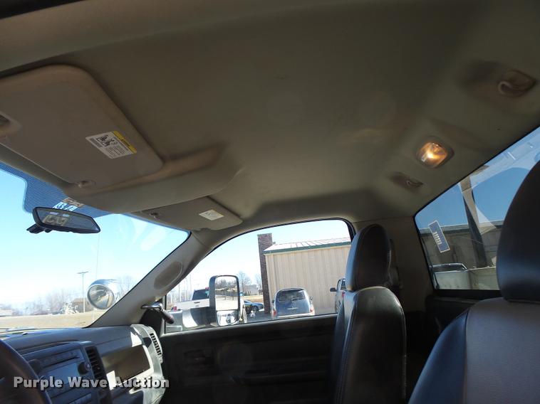 image for item DA3345 2011 Dodge Ram 5500 bucket truck