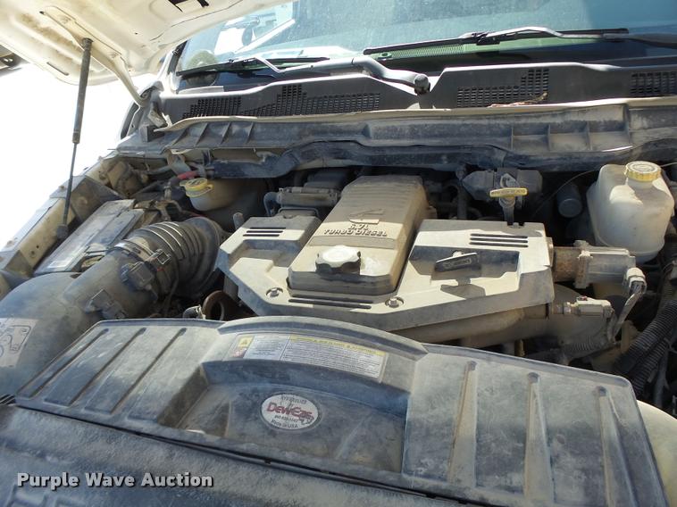 image for item DA3345 2011 Dodge Ram 5500 bucket truck