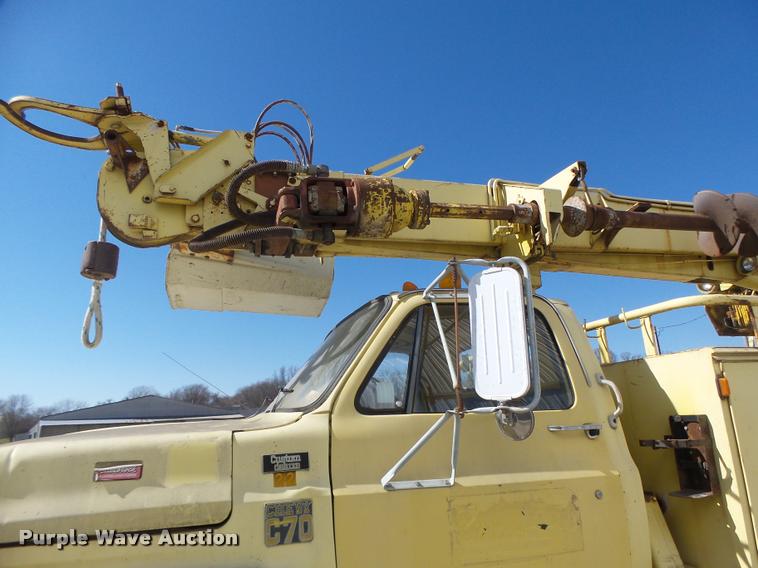 image for item DA3367 1979 Chevrolet C70 digger derrick truck