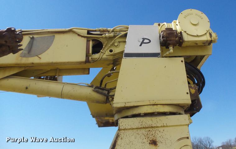 image for item DA3367 1979 Chevrolet C70 digger derrick truck