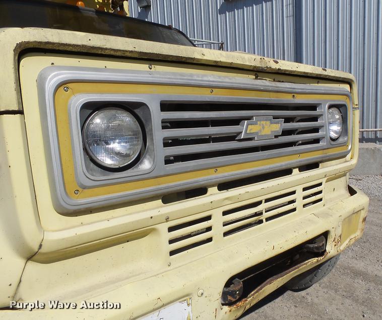 image for item DA3367 1979 Chevrolet C70 digger derrick truck