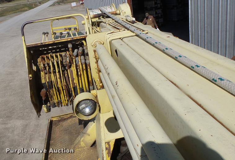 image for item DA3367 1979 Chevrolet C70 digger derrick truck