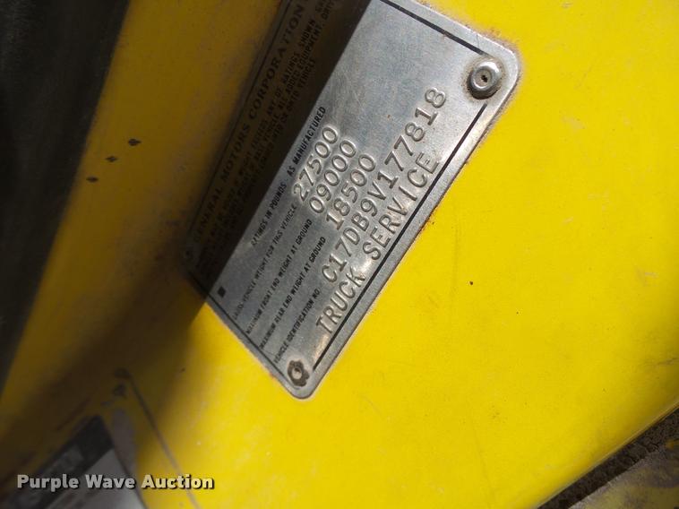 image for item DA3367 1979 Chevrolet C70 digger derrick truck