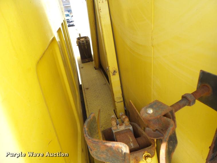 image for item DA3367 1979 Chevrolet C70 digger derrick truck