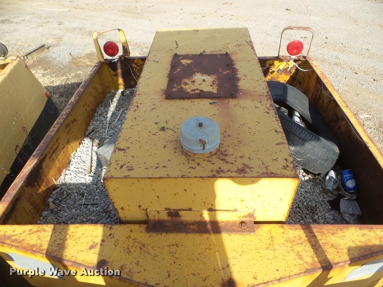 image for item DA5224 Hyster C530A pneumatic roller