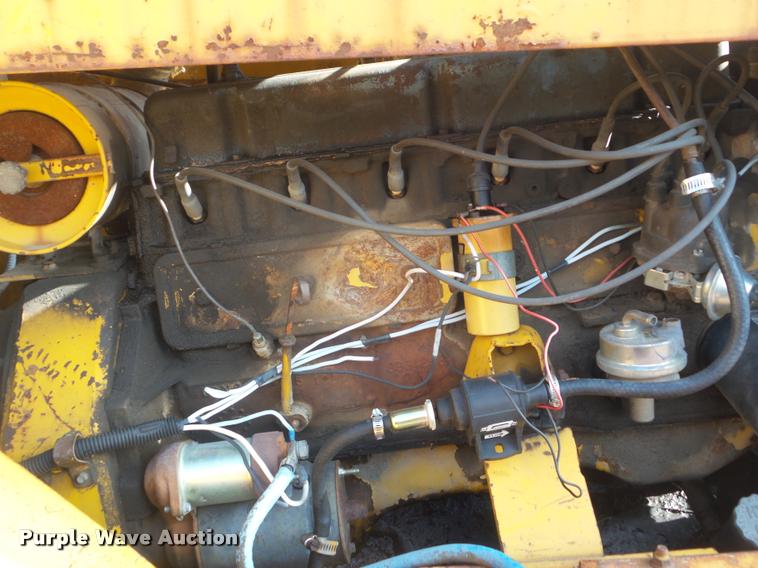 image for item DA5224 Hyster C530A pneumatic roller