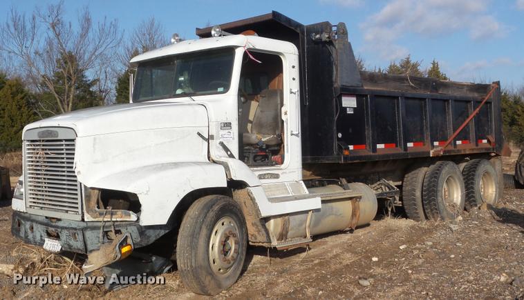 image for item DA5228 1995 Freightliner FLD112 dump truck