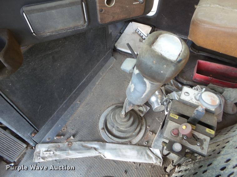 image for item DA5228 1995 Freightliner FLD112 dump truck