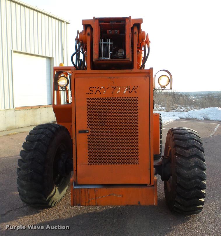 image for item DA7293 2000 Sky Trak 10542 telehandler
