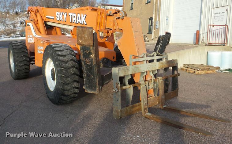 image for item DA7293 2000 Sky Trak 10542 telehandler