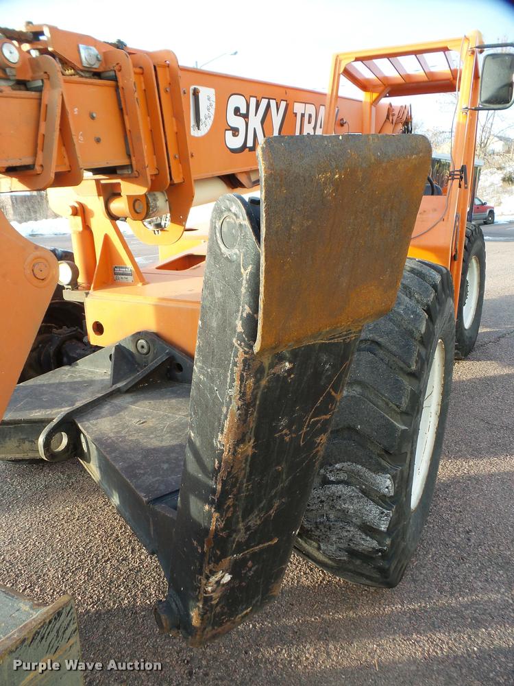 image for item DA7293 2000 Sky Trak 10542 telehandler