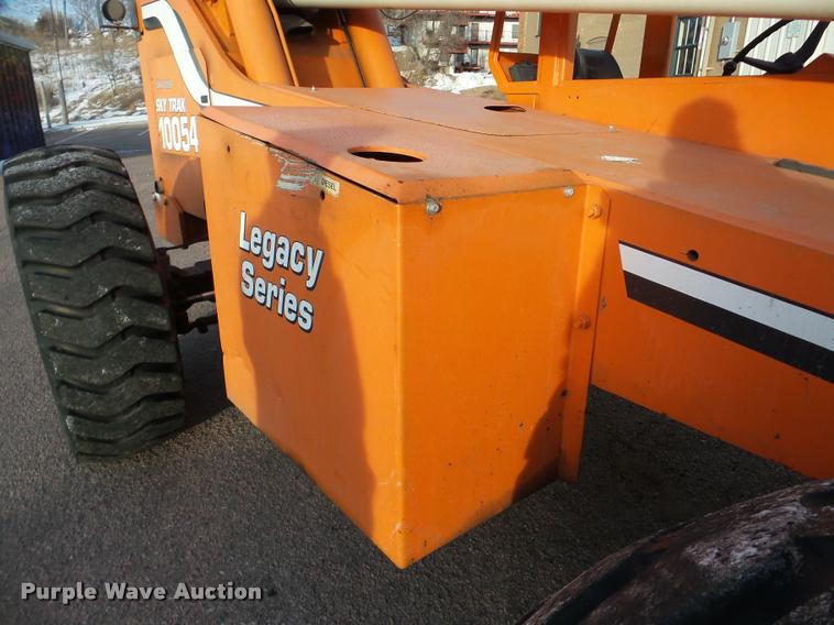 image for item DA7293 2000 Sky Trak 10542 telehandler