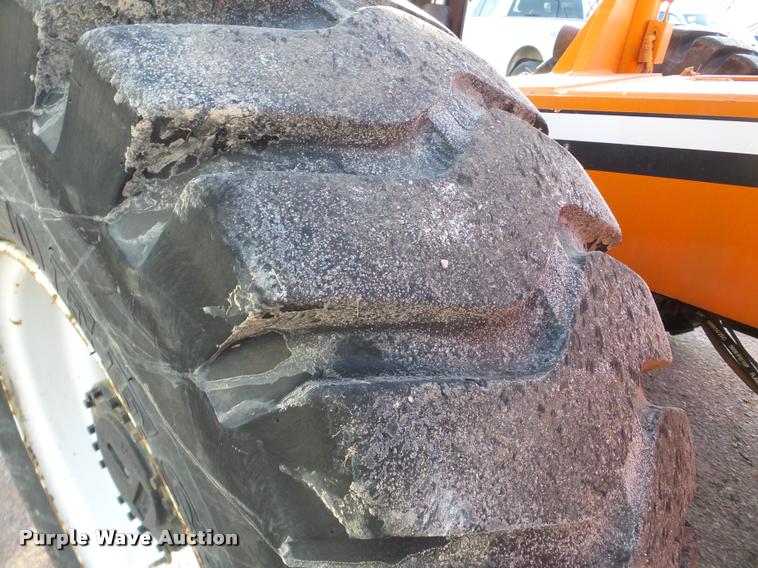 image for item DA7293 2000 Sky Trak 10542 telehandler