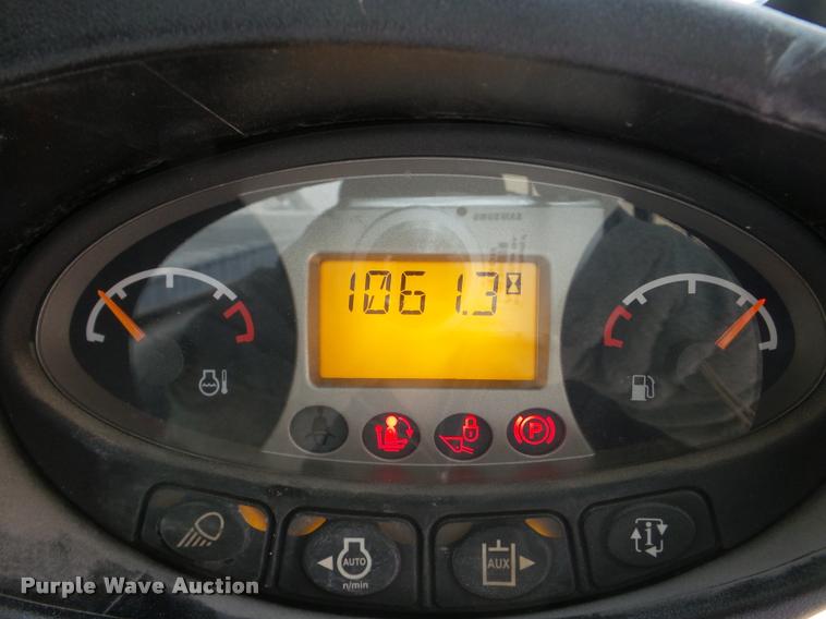 image for item DA7302 2014 Bobcat S750 skid steer