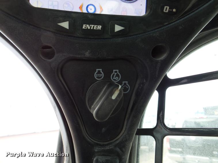 image for item DA7302 2014 Bobcat S750 skid steer