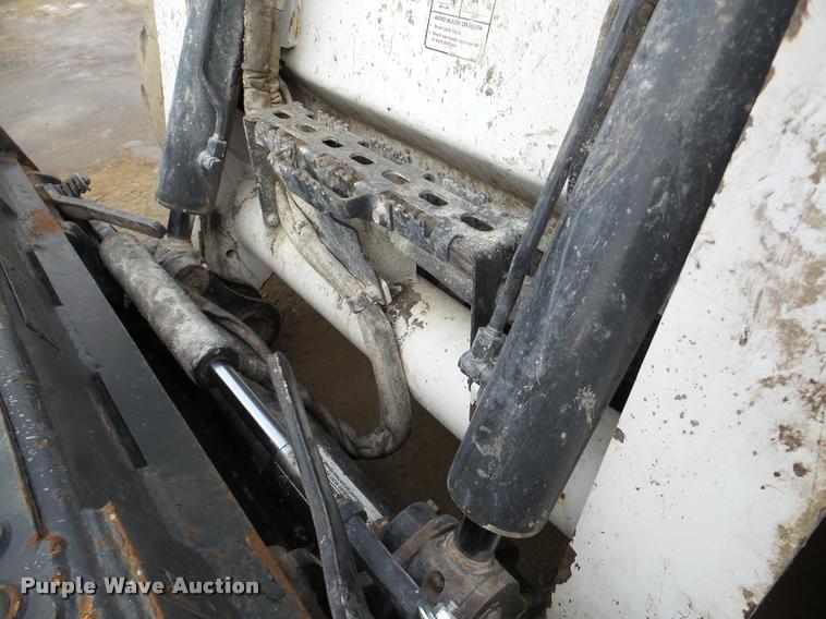 image for item DA7302 2014 Bobcat S750 skid steer