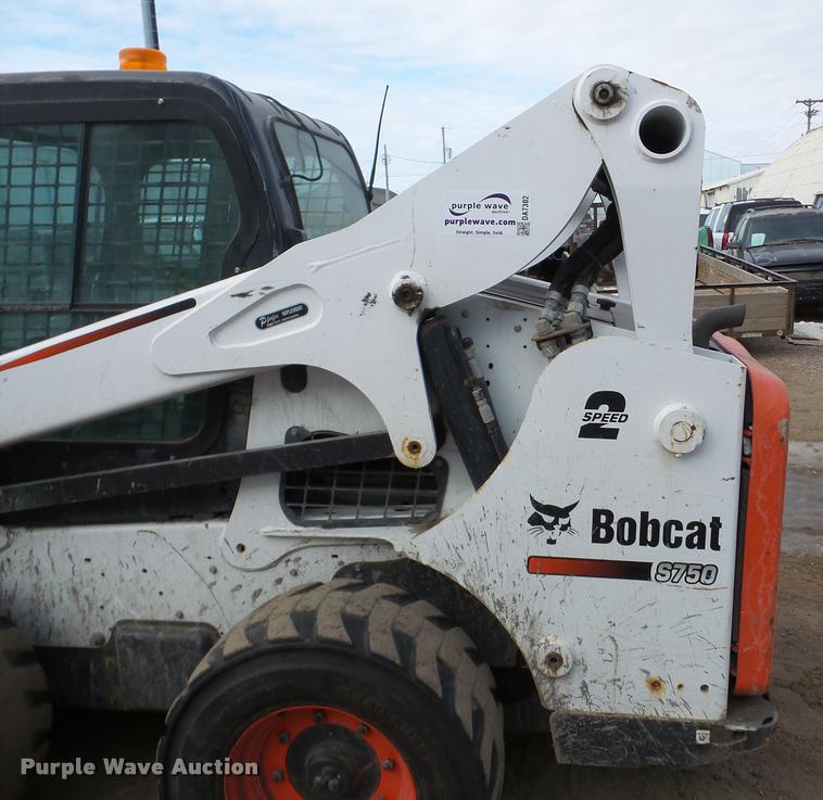 image for item DA7302 2014 Bobcat S750 skid steer