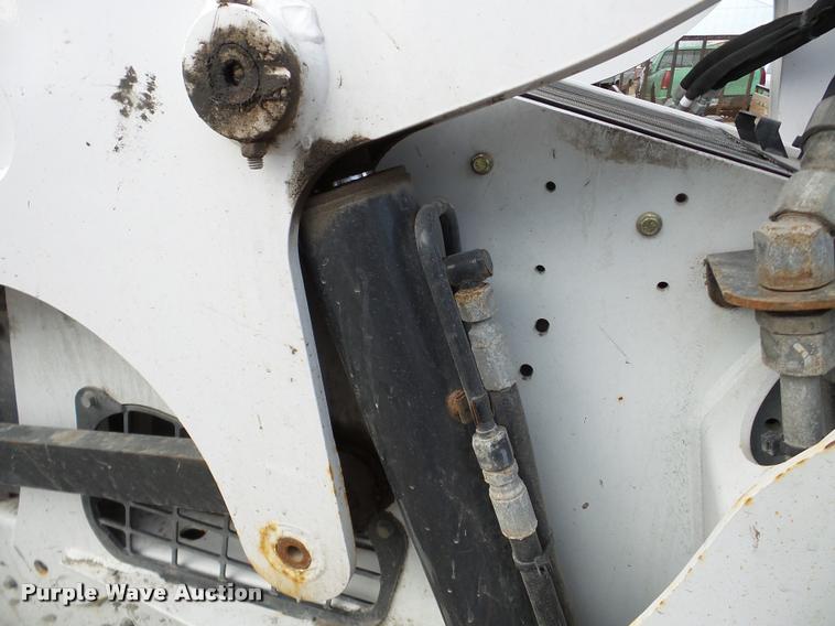 image for item DA7302 2014 Bobcat S750 skid steer