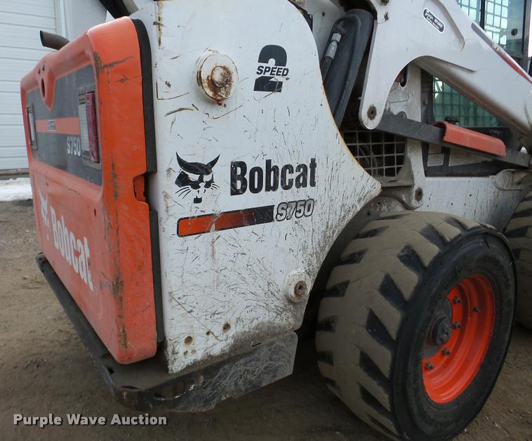 image for item DA7302 2014 Bobcat S750 skid steer