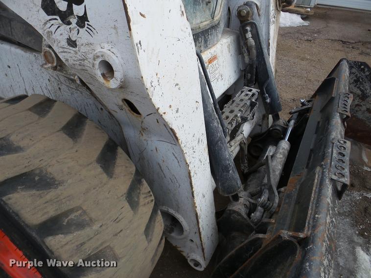 image for item DA7302 2014 Bobcat S750 skid steer