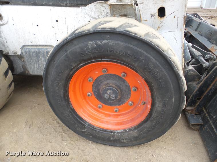 image for item DA7302 2014 Bobcat S750 skid steer