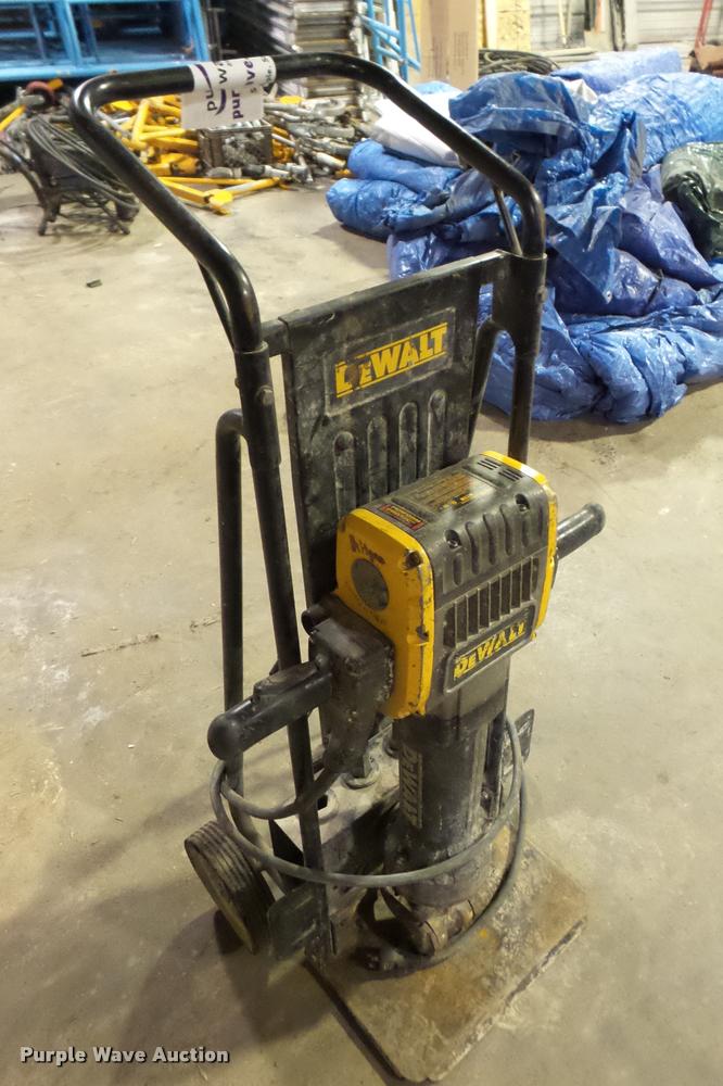 Dewalt D25980 pavement breaker in Sioux Falls, SD Item DA7310 sold